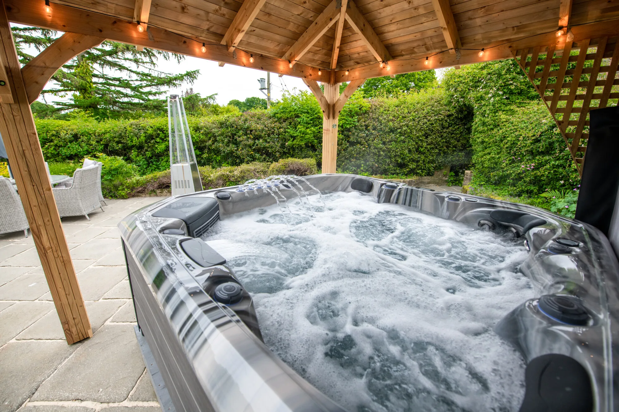 Barcelona hot tub for sale from Platinum Spas