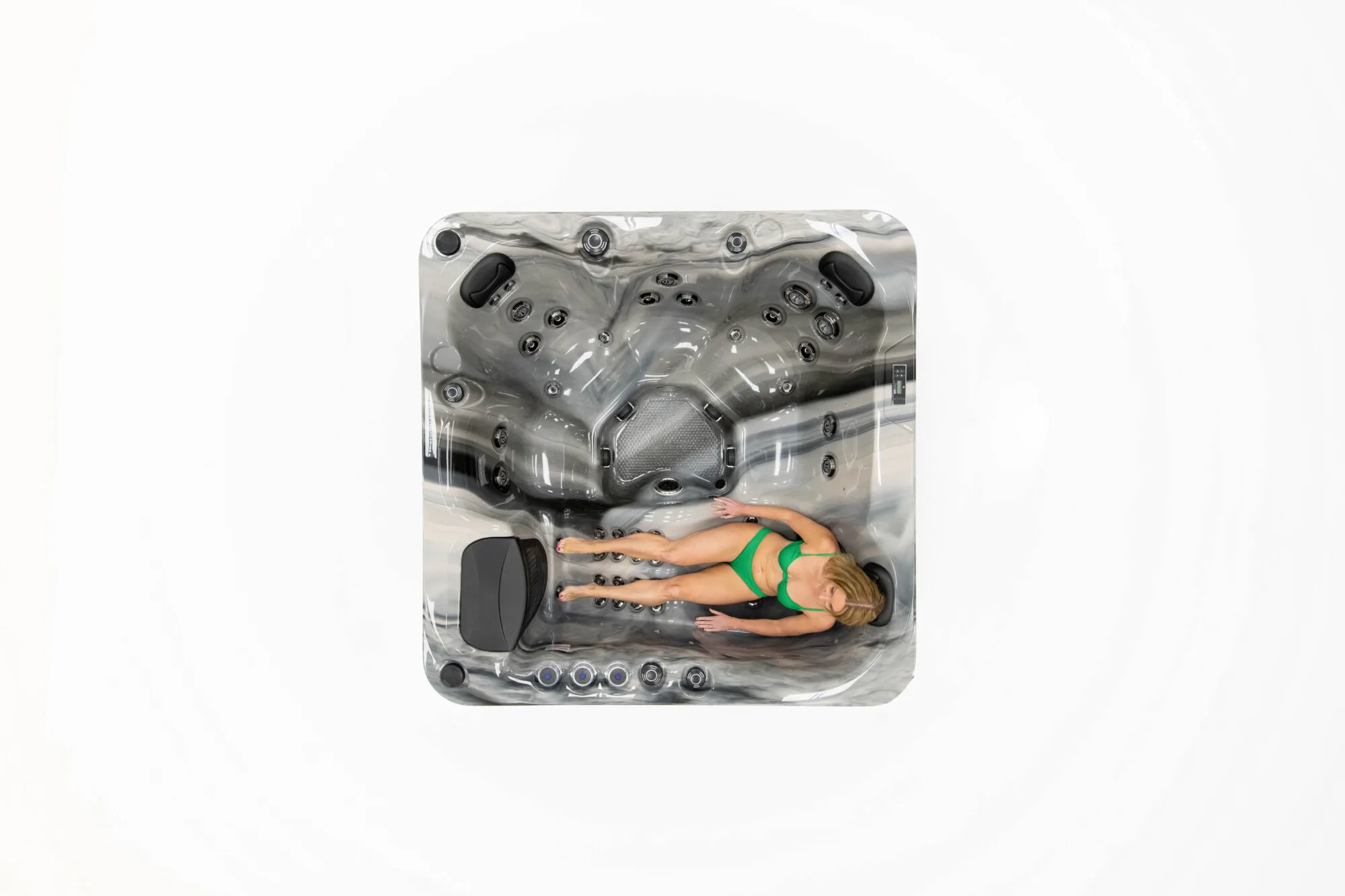 Refresh hot tub for sale from Platinum Spas