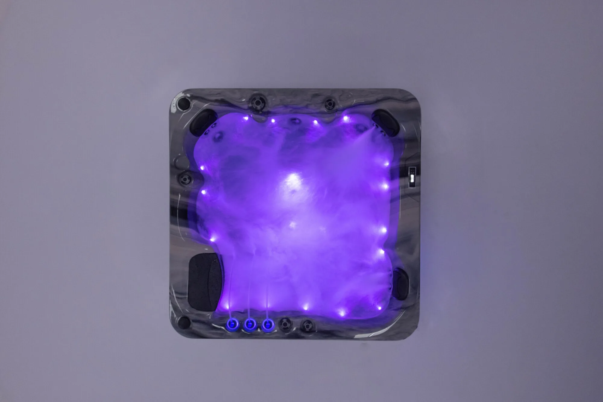 Refresh hot tub for sale from Platinum Spas