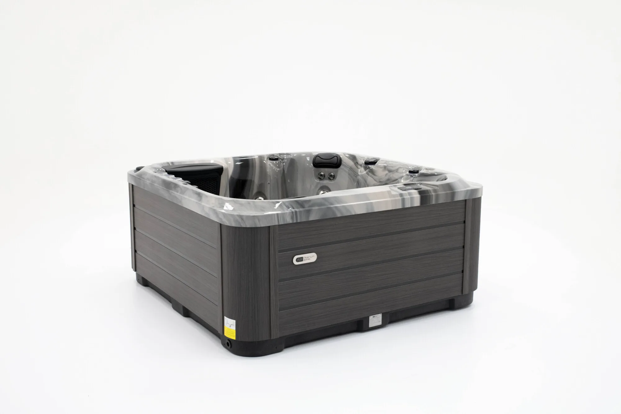 Refresh hot tub for sale from Platinum Spas