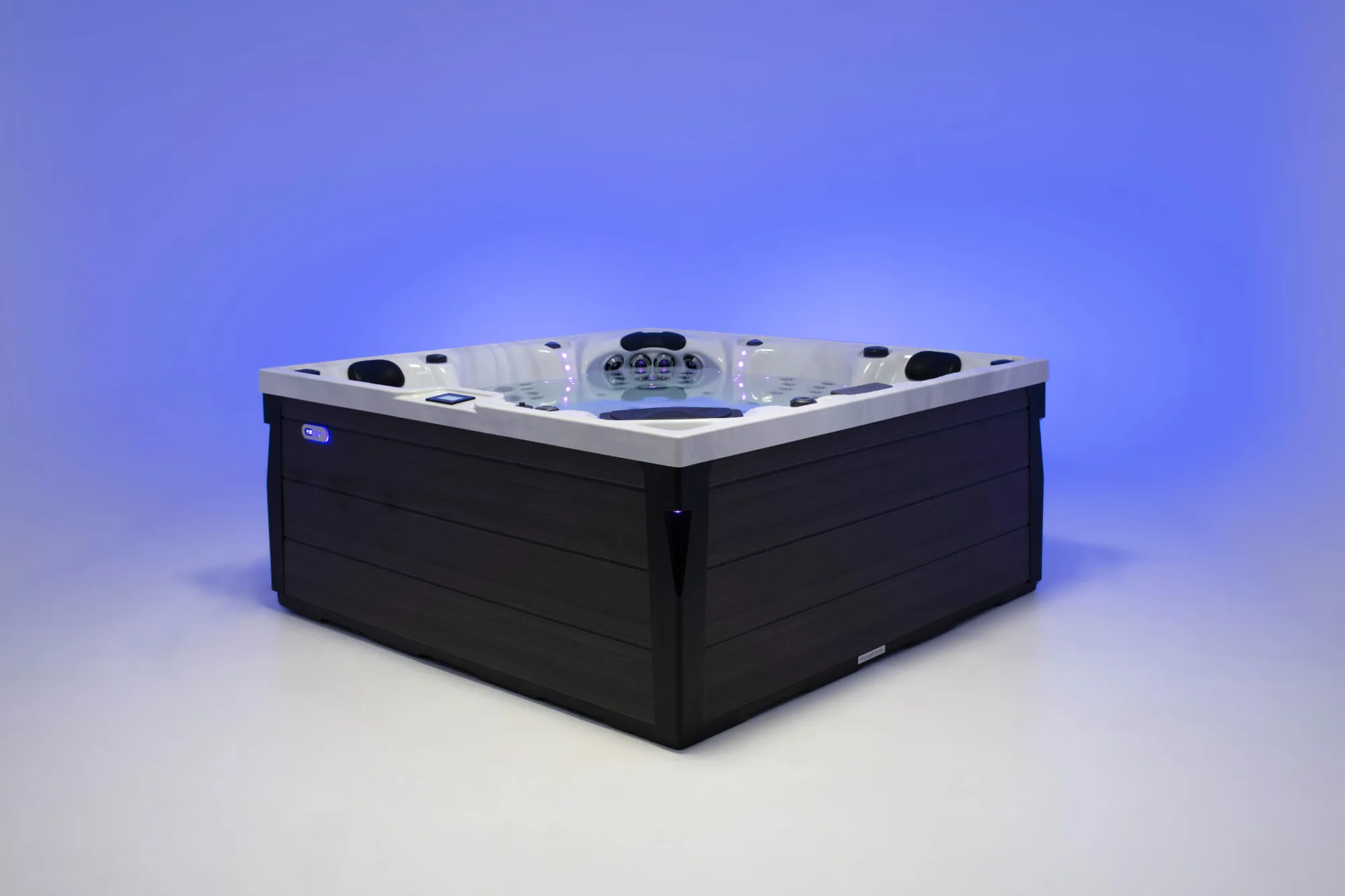 Onyx hot tub from Platinum Spas for sale