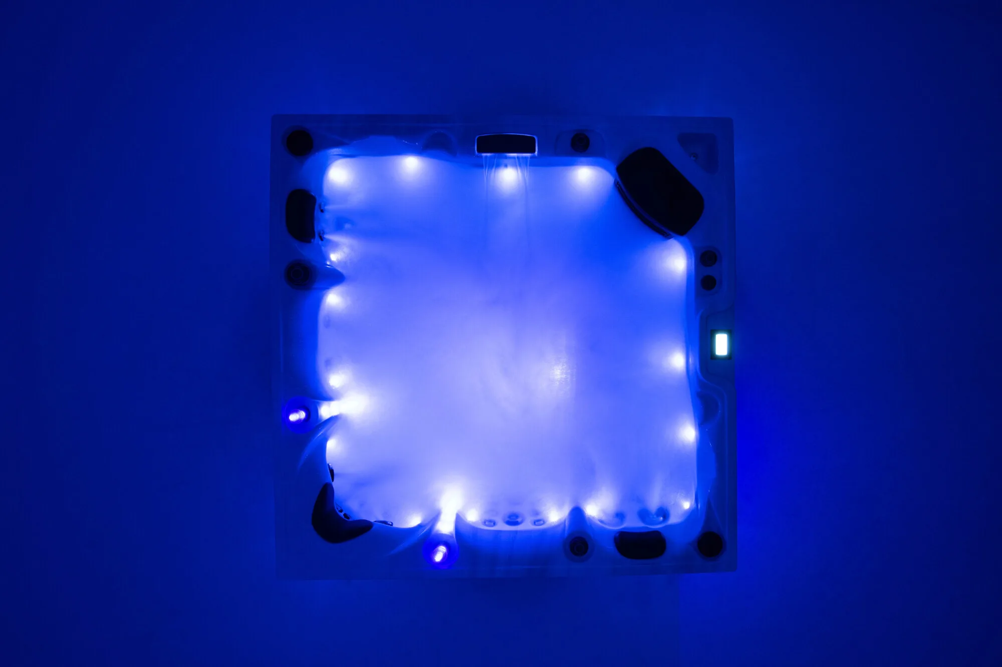 Onyx hot tub from Platinum Spas for sale