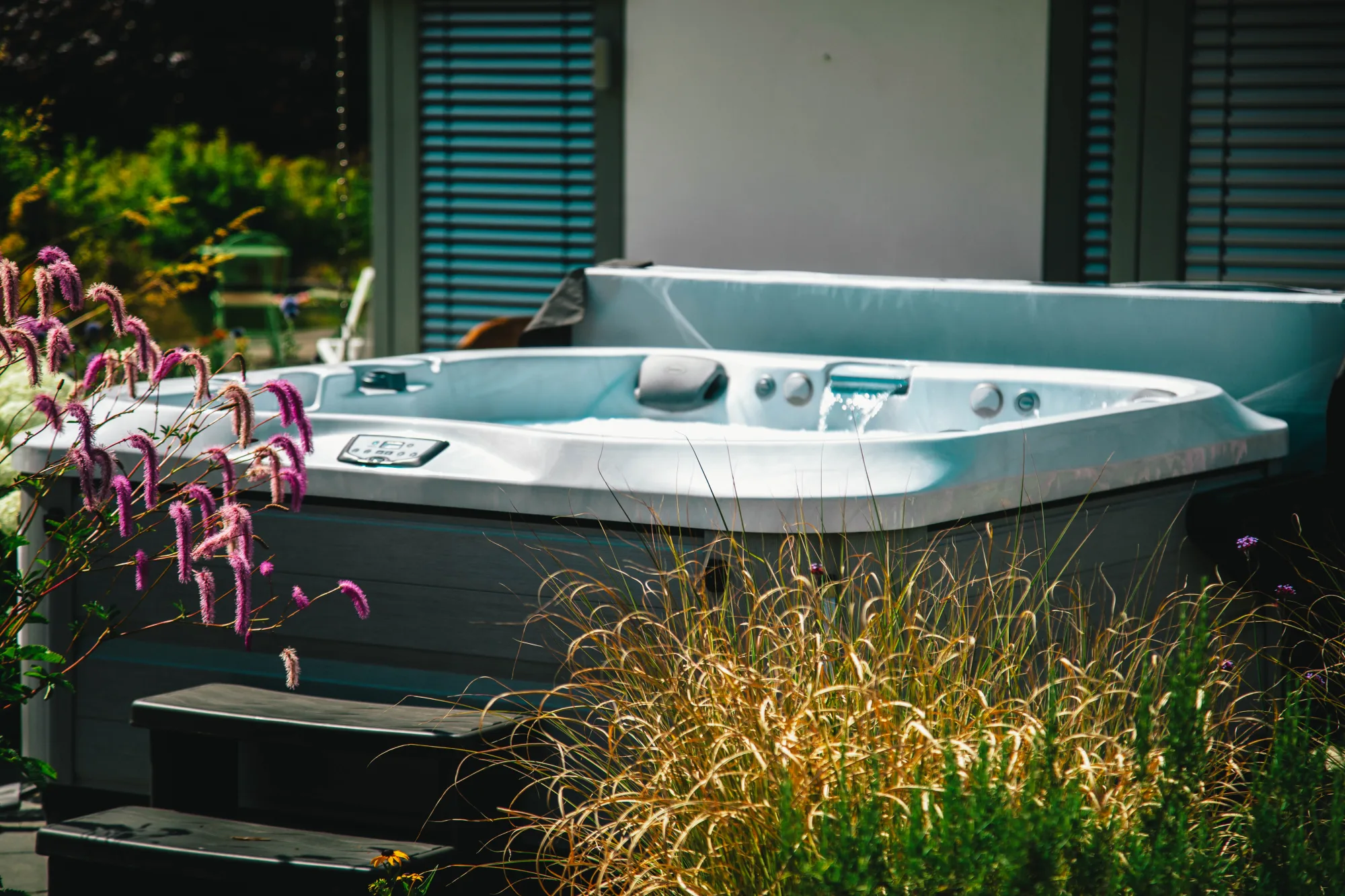 Jacuzzi J-335 hot tub for sale