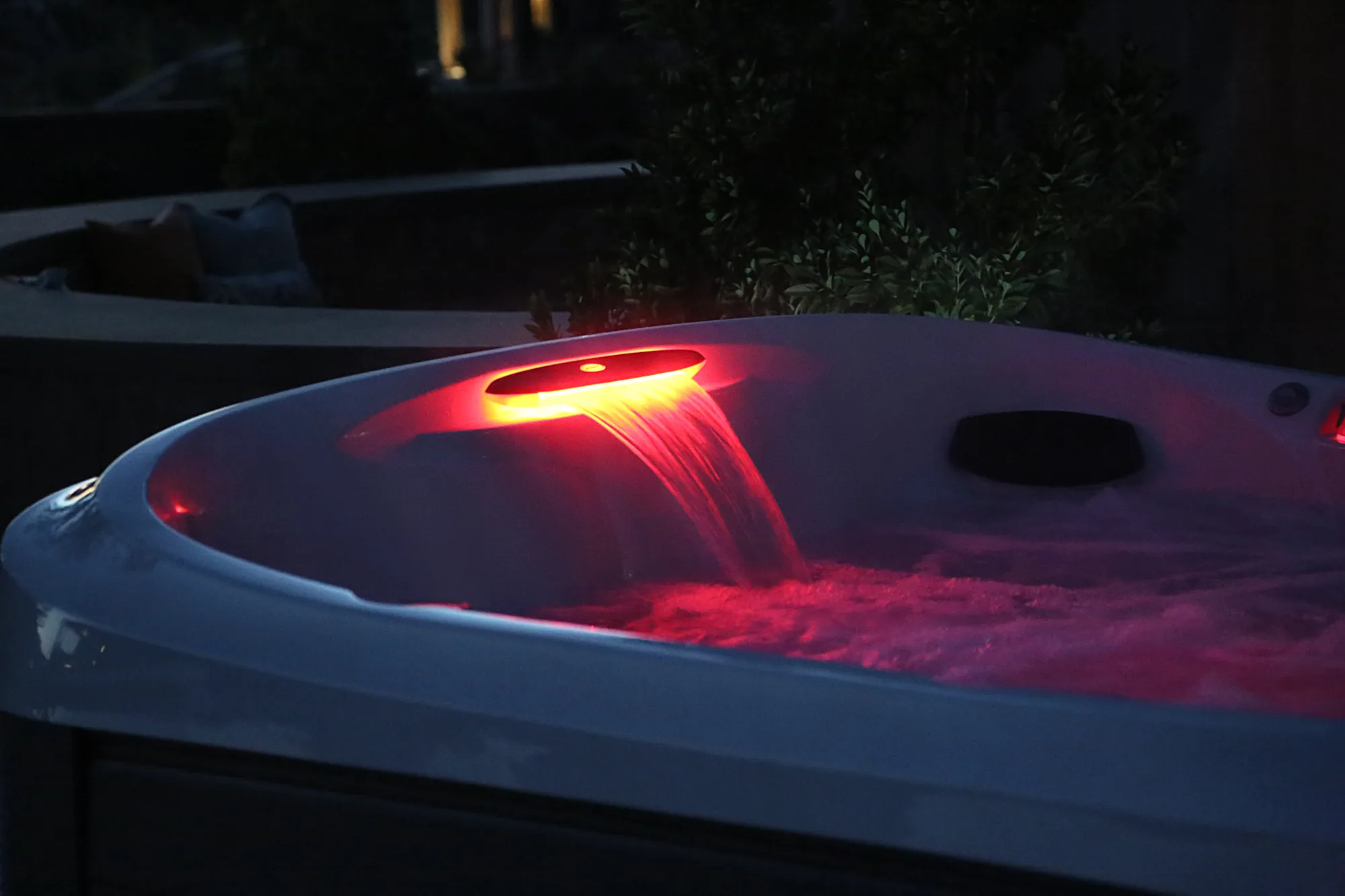 Jacuzzi J-475 hot tub for sale