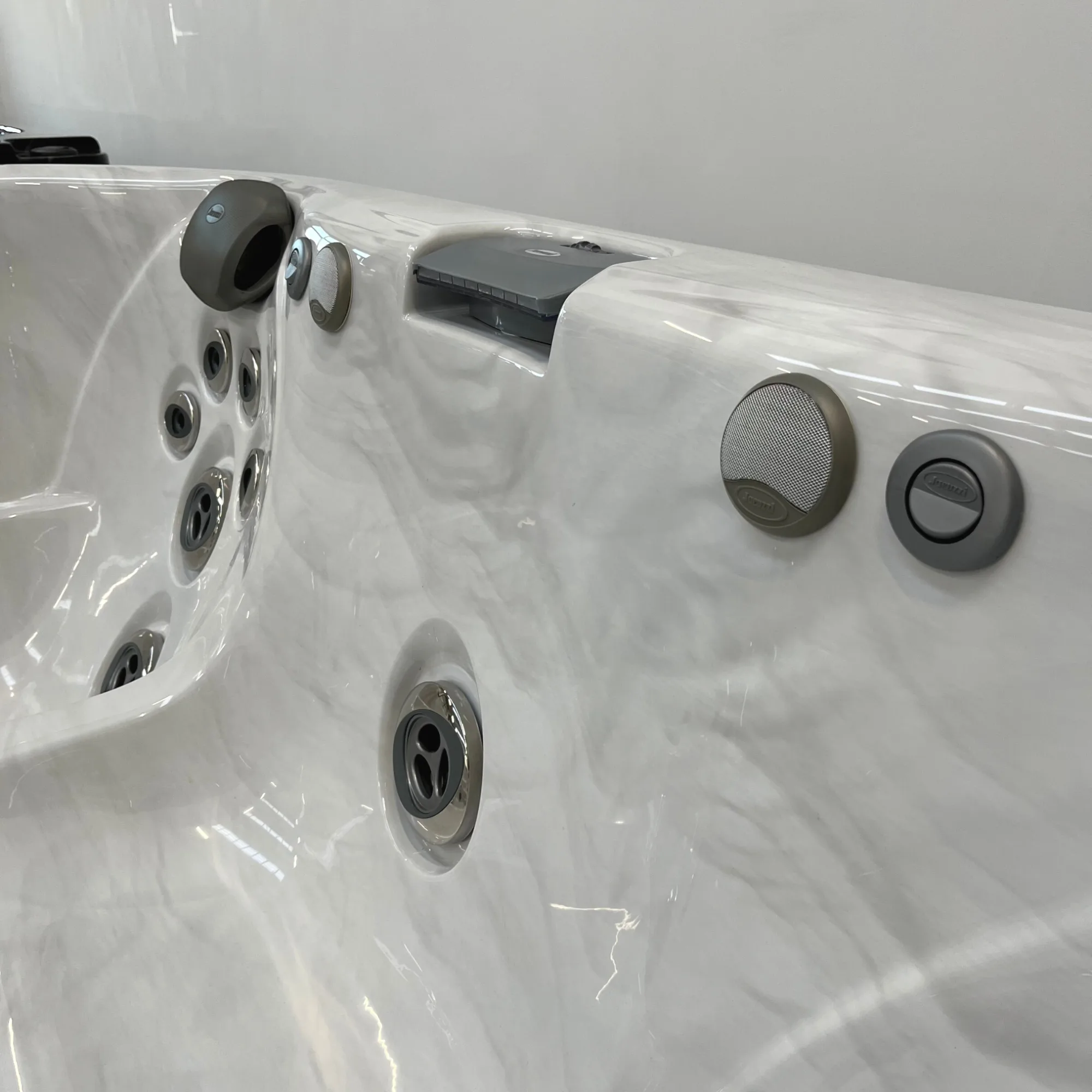 Jacuzzi J-375 hot tub for sale