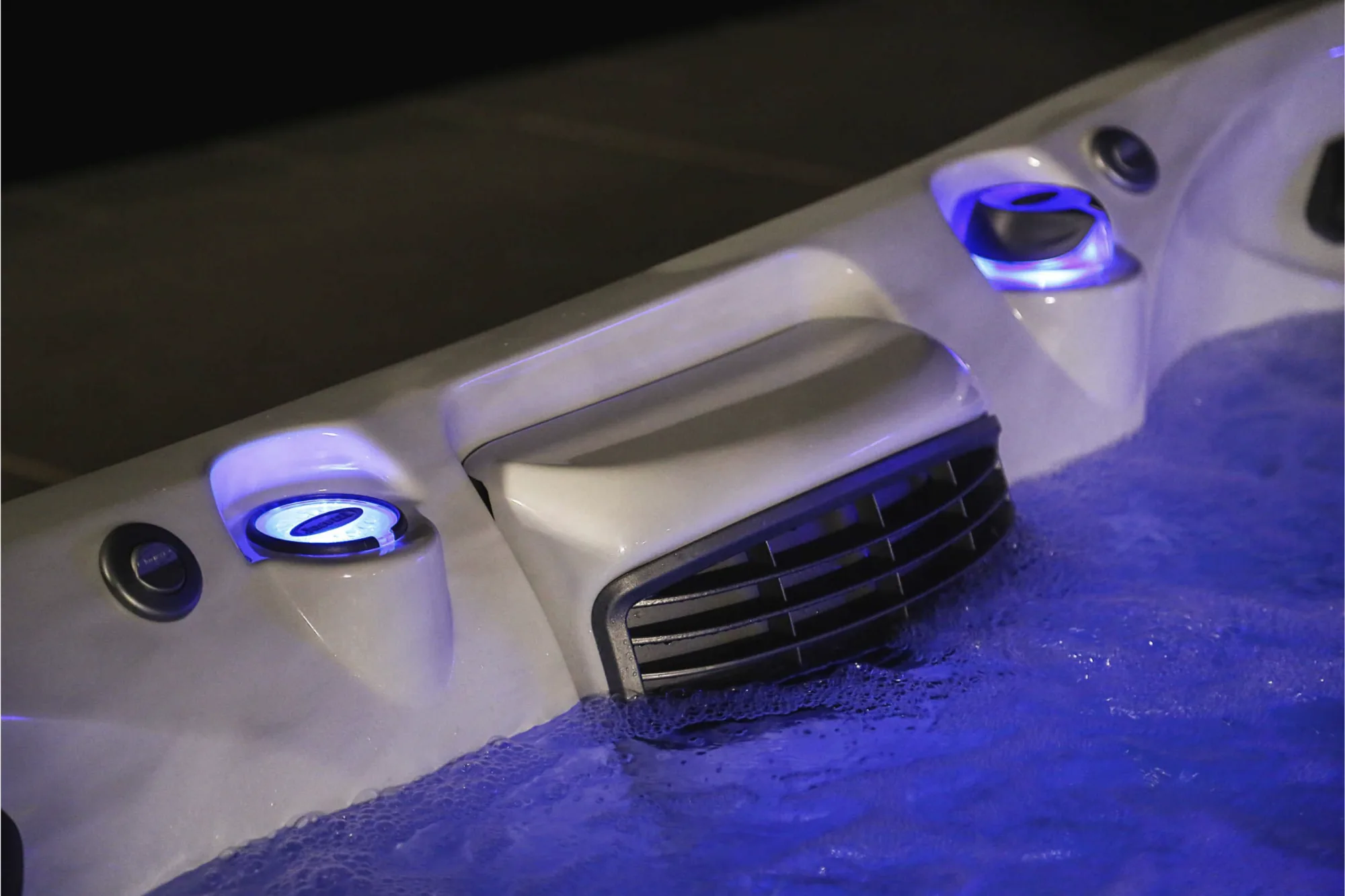 Jacuzzi J-400 features