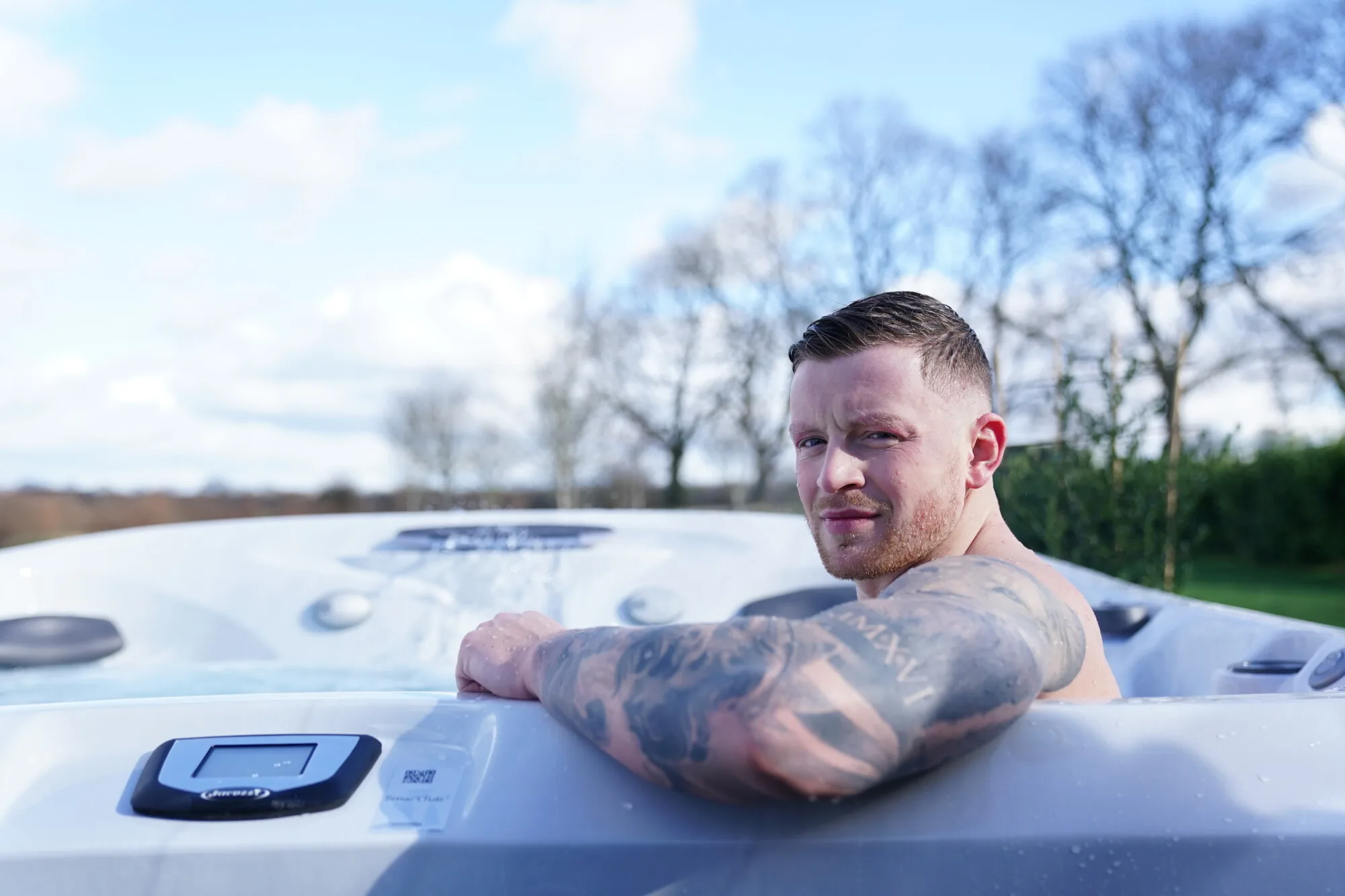 Jacuzzi J-475 hot tub for sale