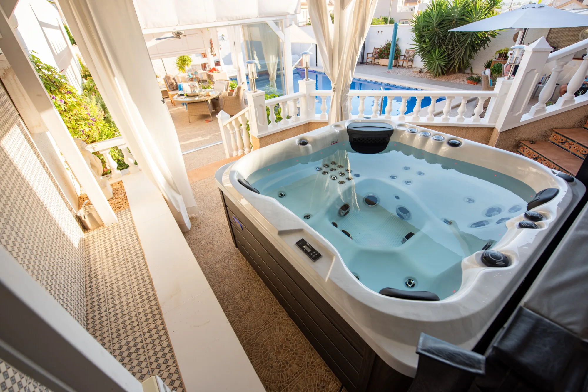 Platinum Spas Happy hot tub for sale