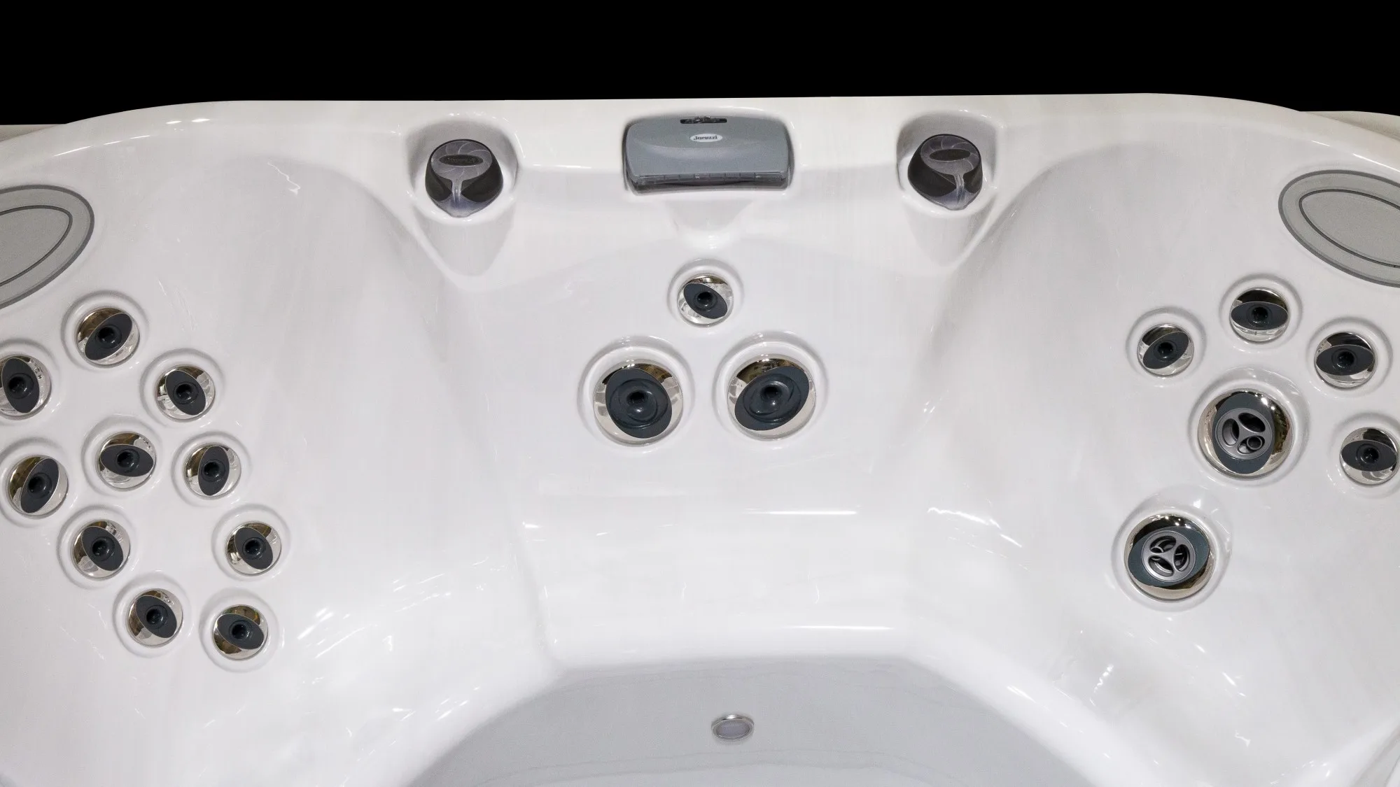 Jacuzzi PowerPlay J-13 swim spa for sale