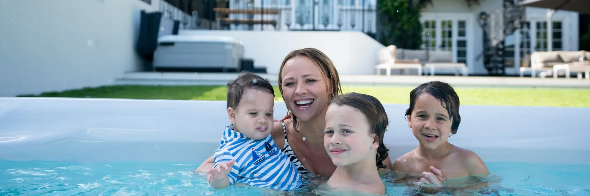 Jacuzzi Swim Spas