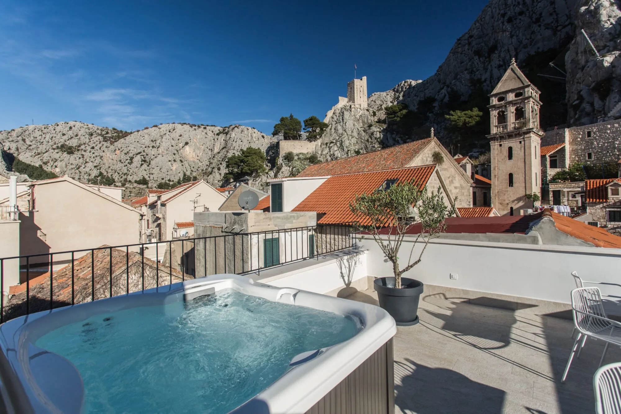 Jacuzzi® Lodge S - Image 3