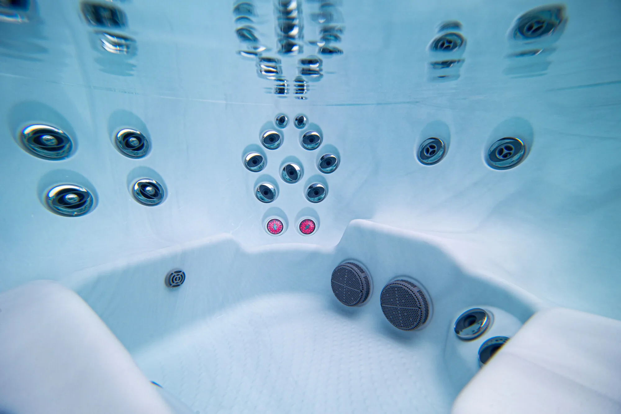 Jacuzzi JLX hot tub for sale