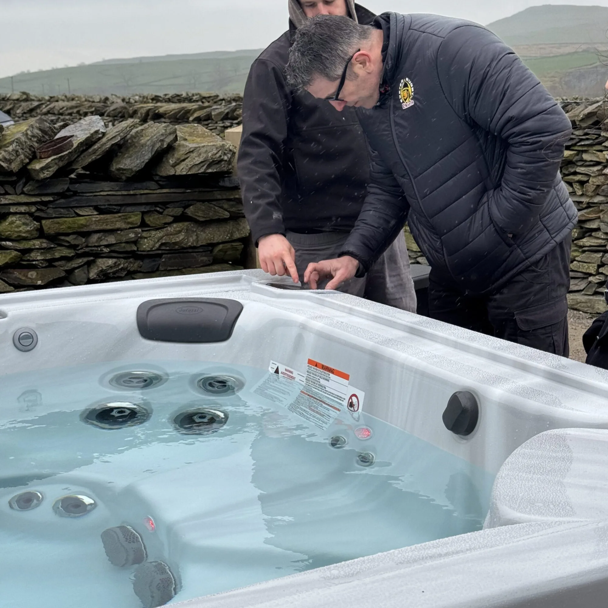 Jacuzzi JLX hot tub for sale