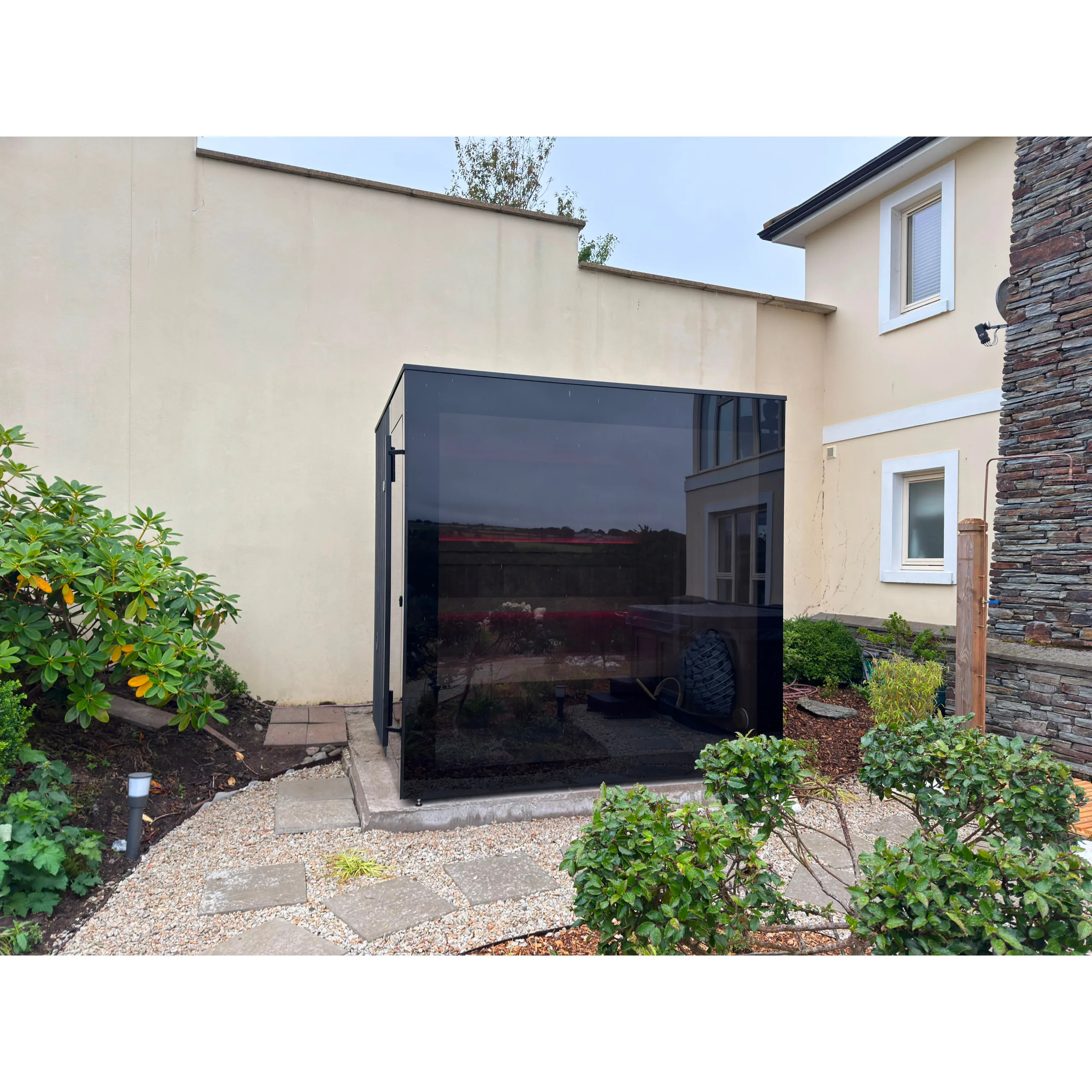 Luxury Outdoor Signature Saunas For Sale. EIRA Saunas.