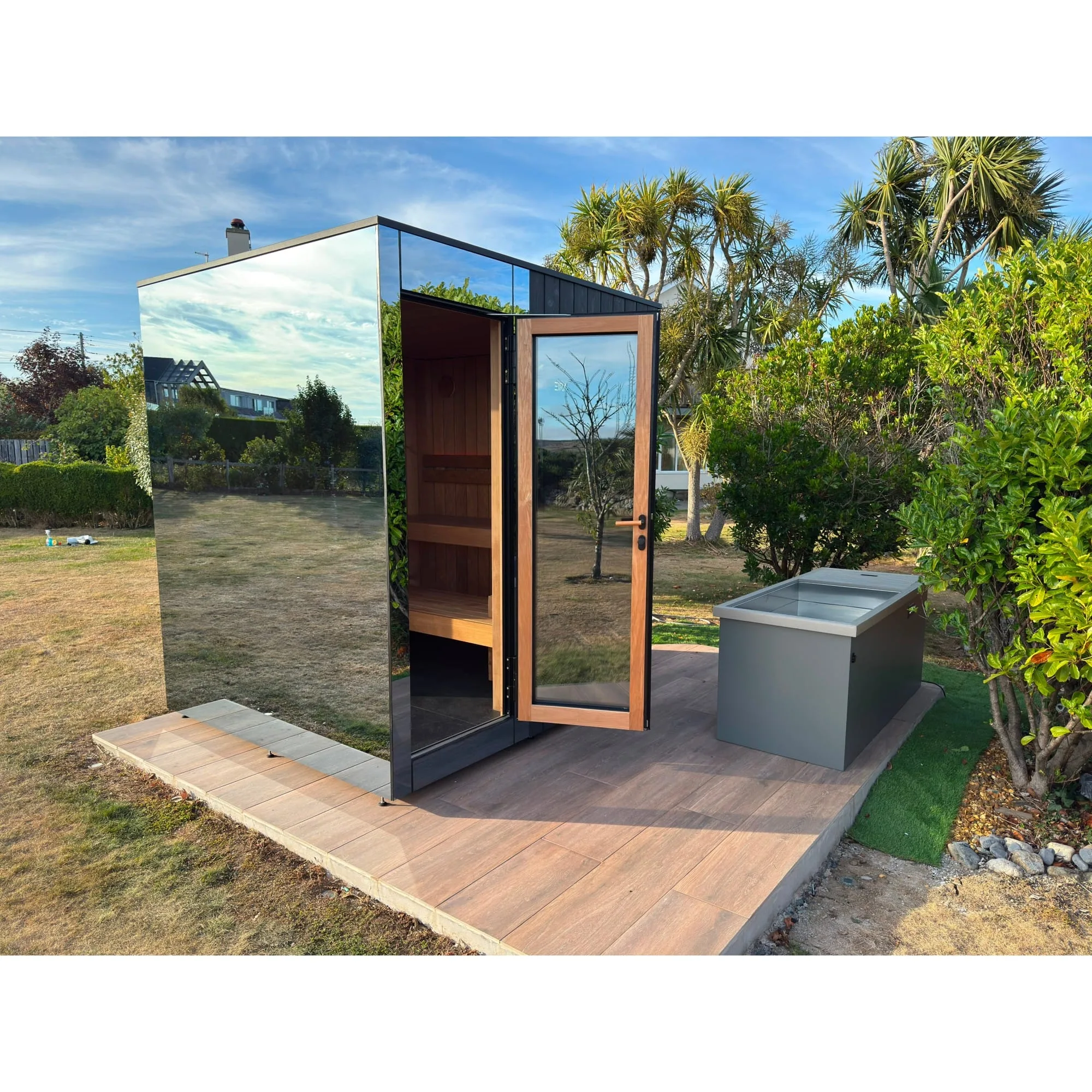 Luxury Outdoor Signature Saunas For Sale. EIRA Saunas.