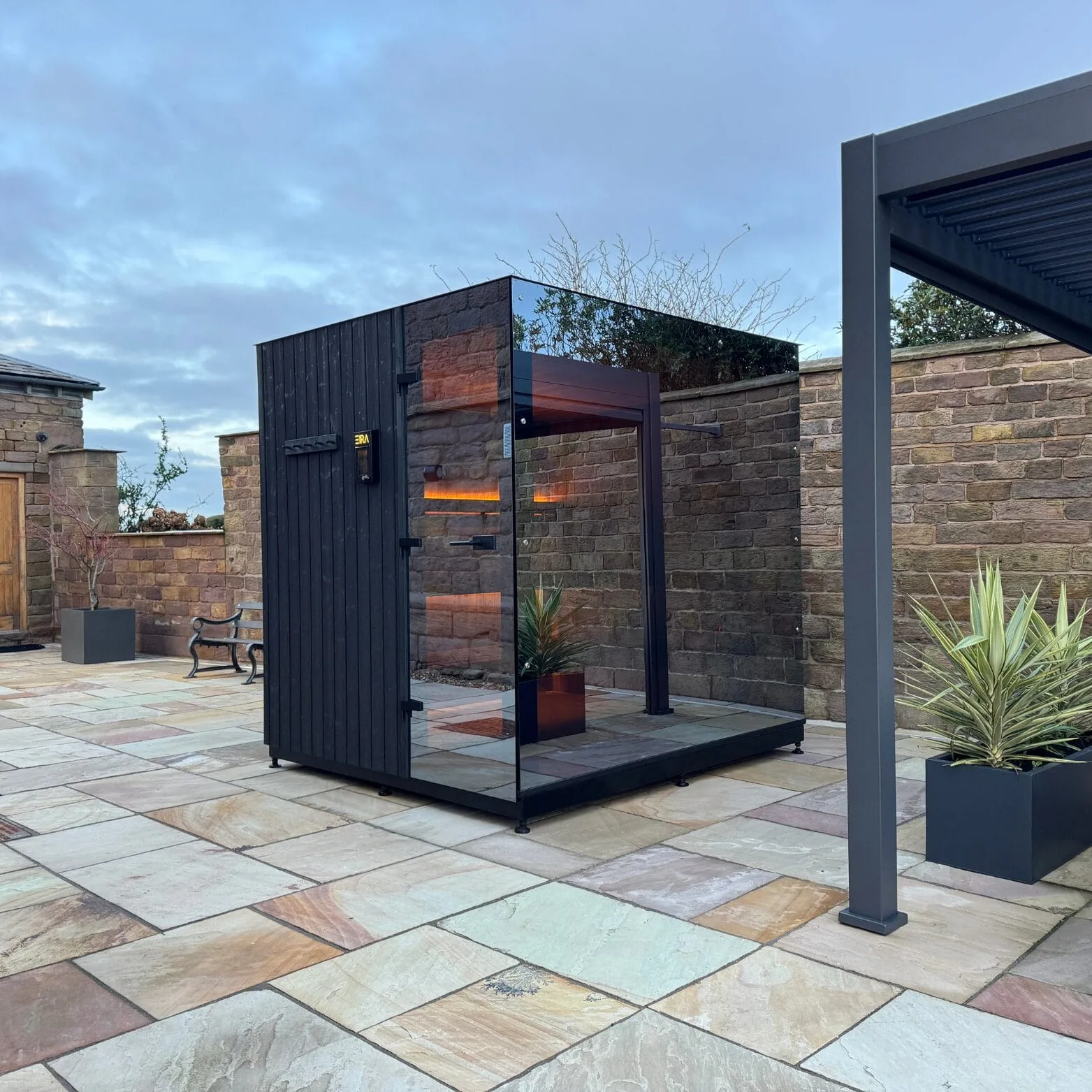 Signature 240, Luxury Outdoor Sauna for sale