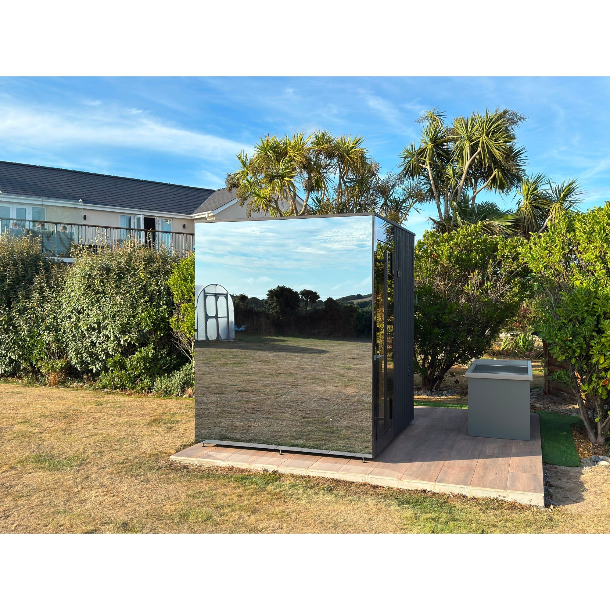 Luxury Outdoor Signature Saunas For Sale. EIRA Saunas.