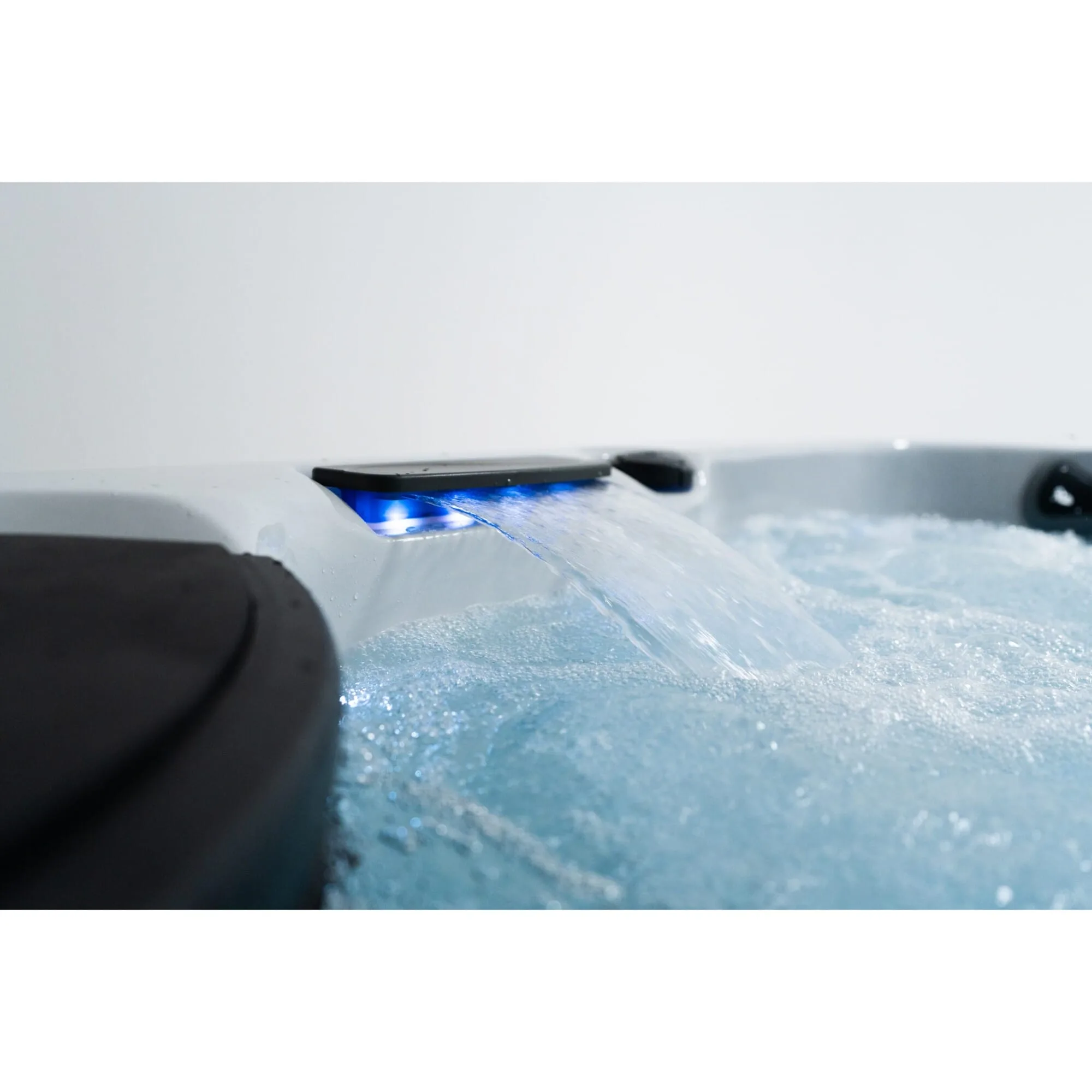 Newcastle hot tub for sale