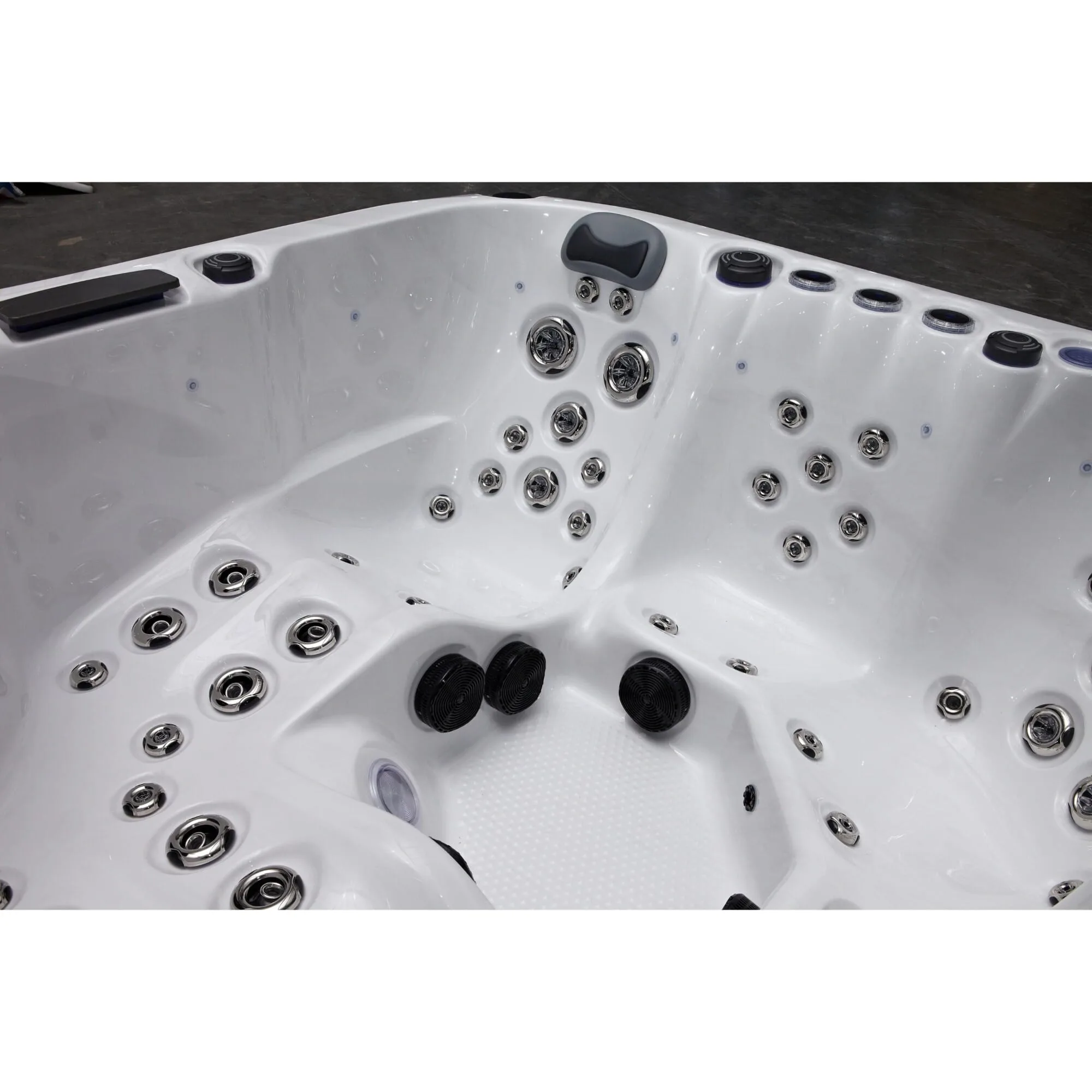 Knutsford hot tub for sale. UK Hot Tubs.