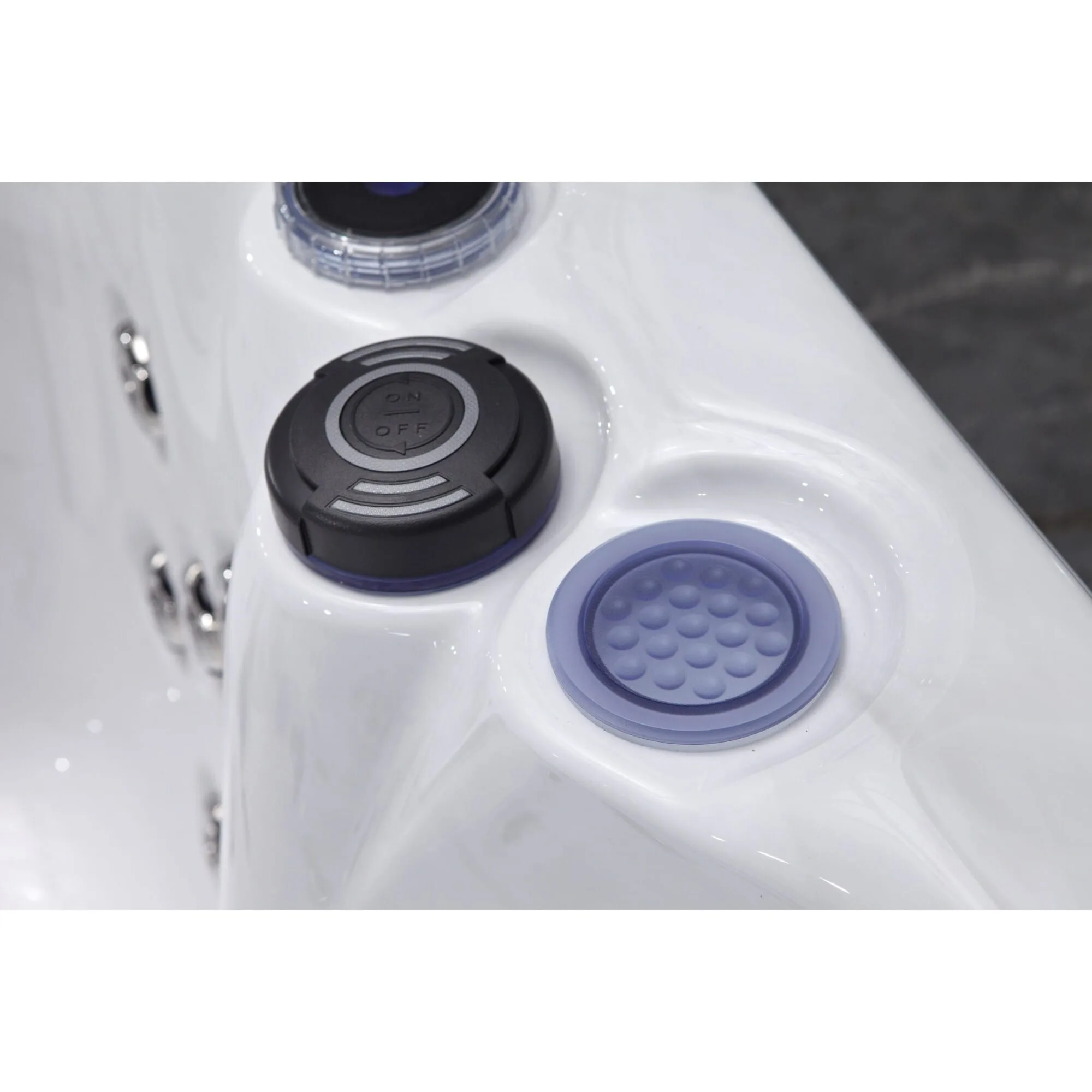 Knutsford hot tub for sale. UK Hot Tubs.