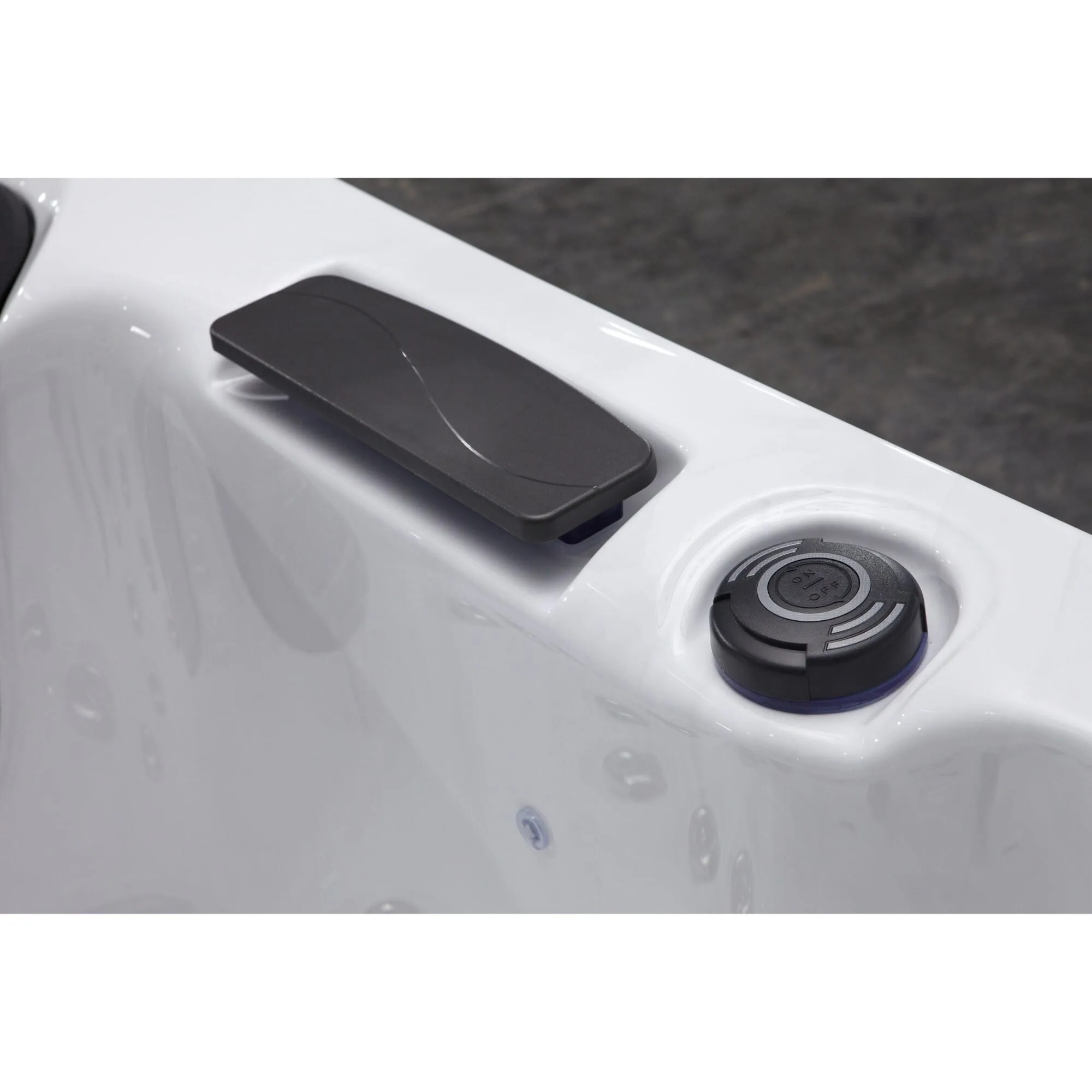 Knutsford hot tub for sale. UK Hot Tubs.