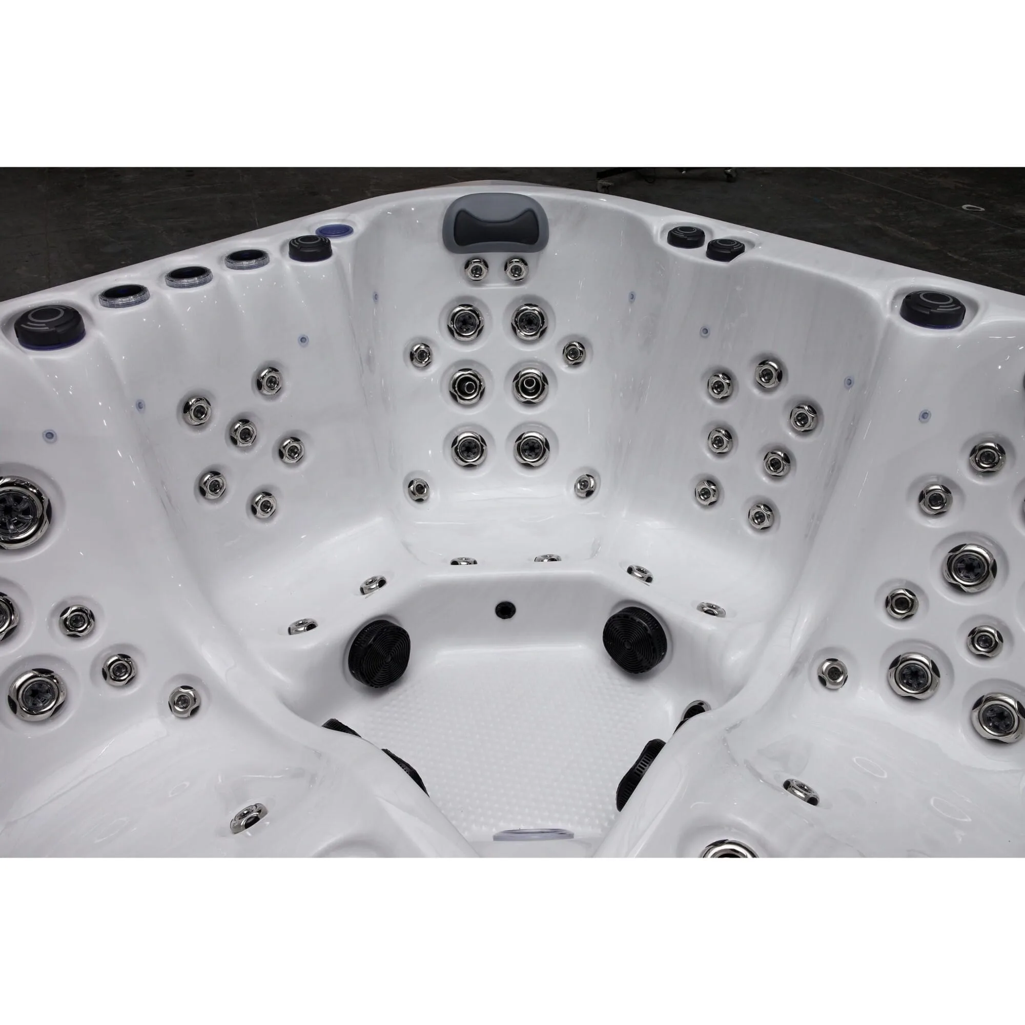 Knutsford hot tub for sale. UK Hot Tubs.