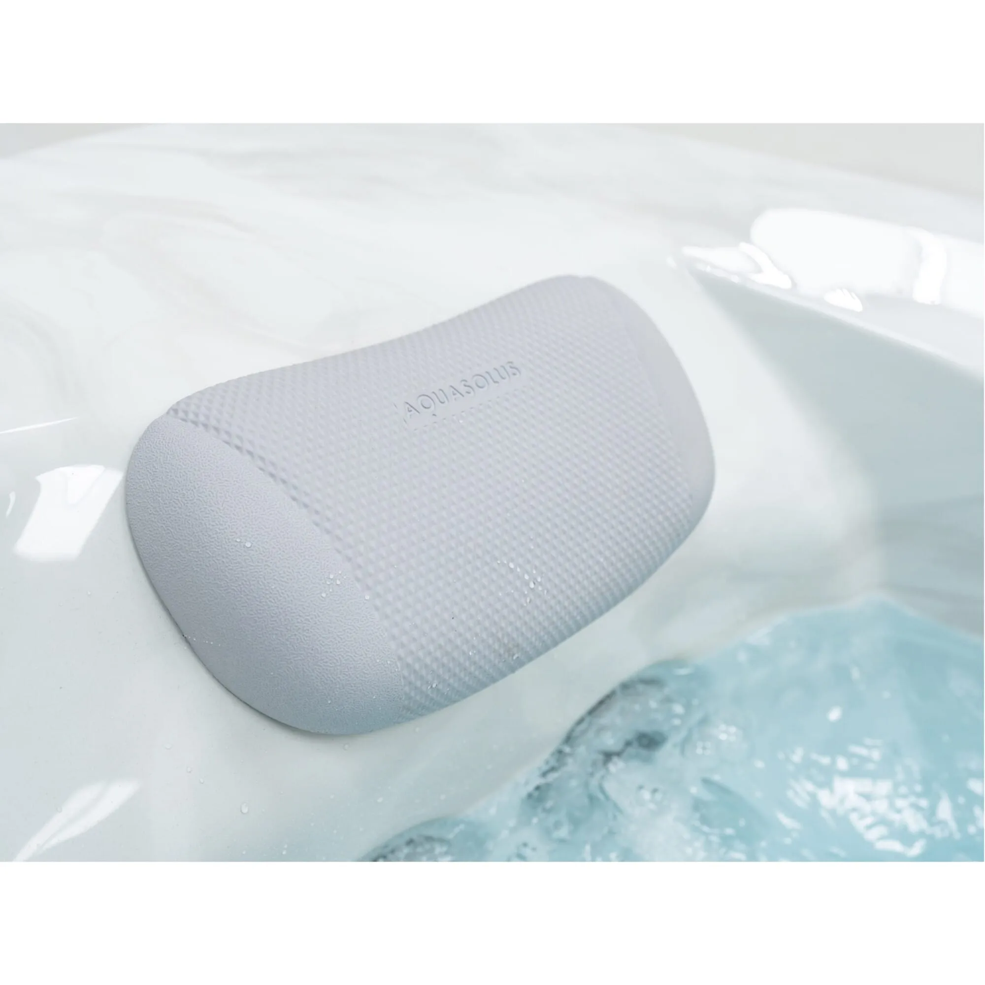 Calma hot tub by AquaSolus