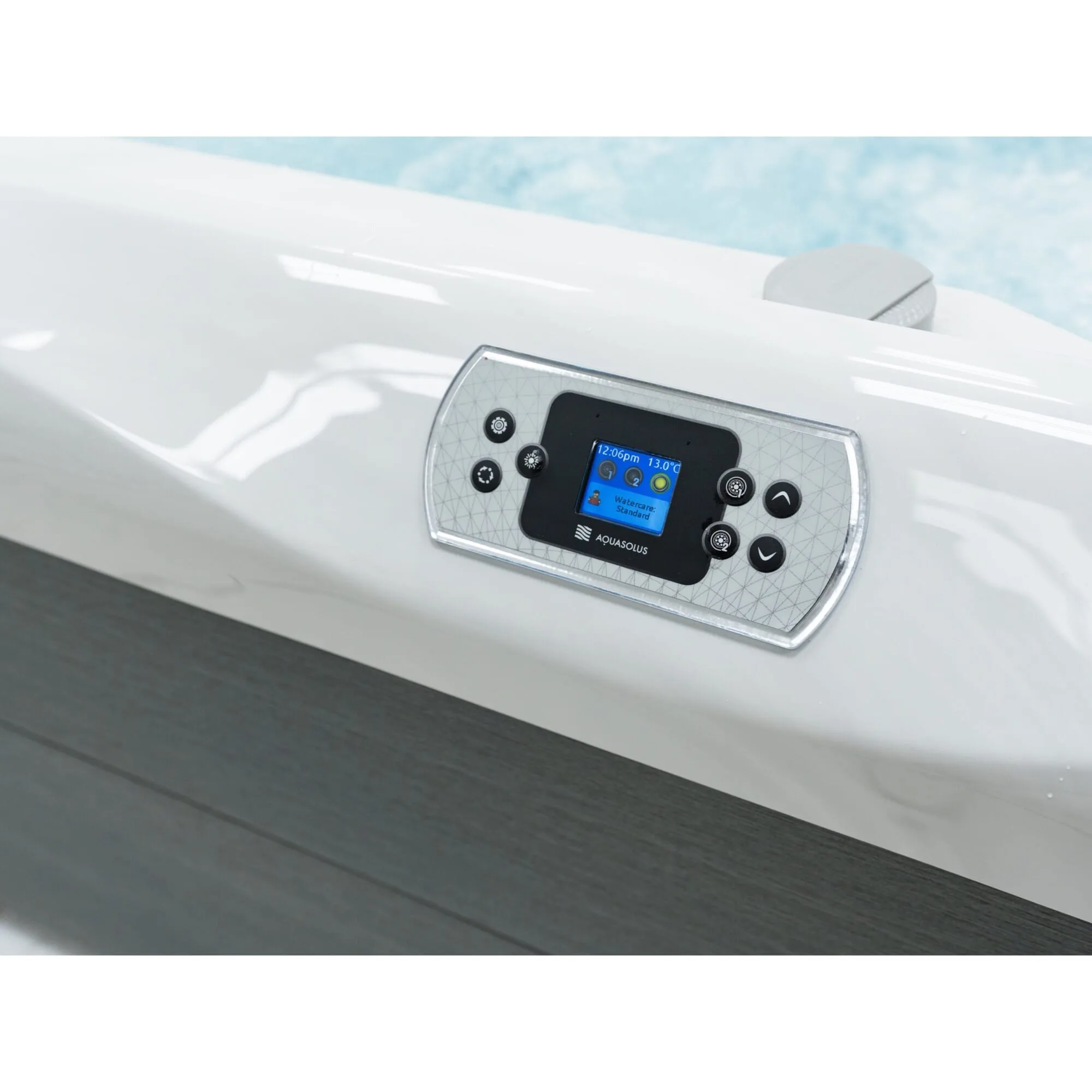 Calma hot tub by AquaSolus