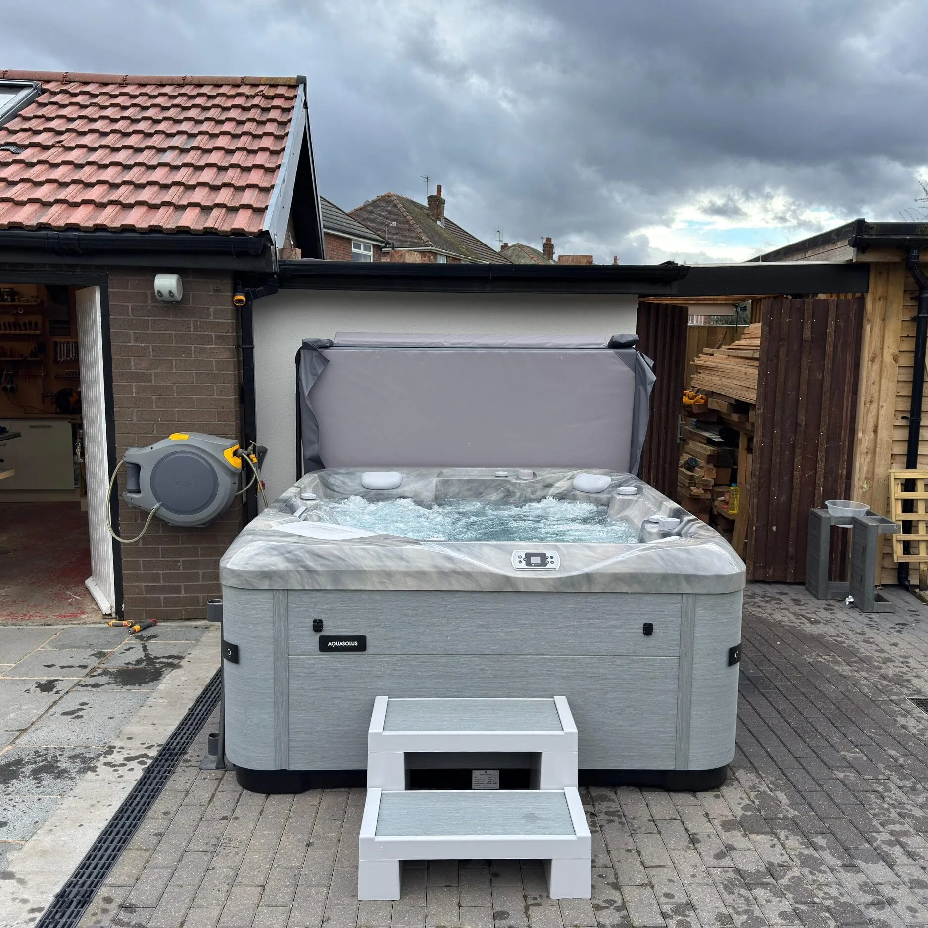 Aspen hot tub by AquaSolus for sale