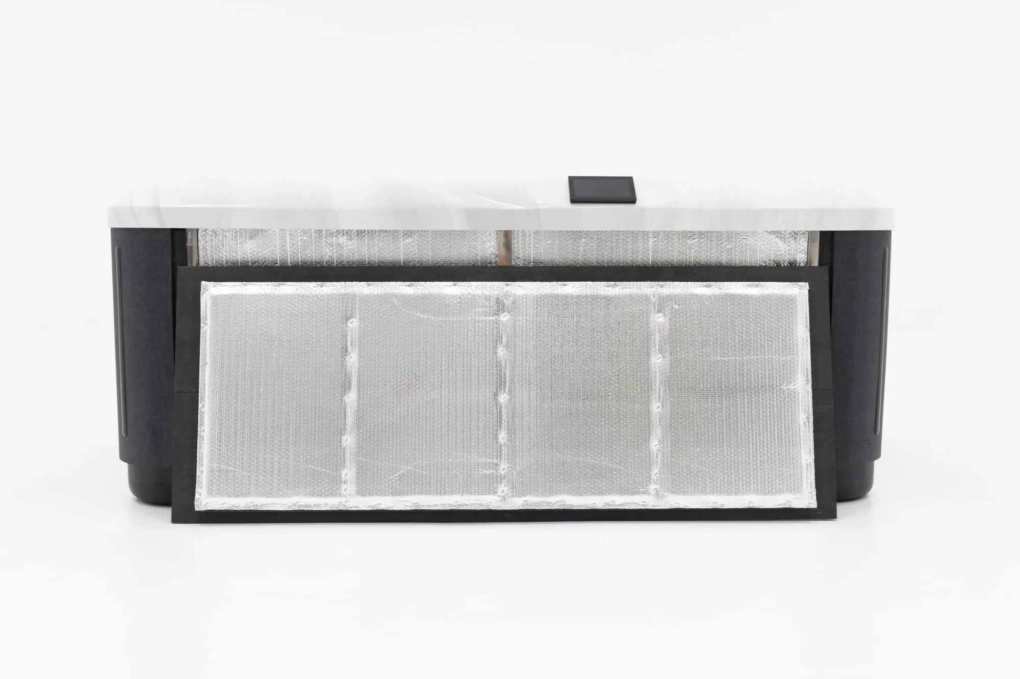 Sicily hot tub by Platinum Spas - Insulation