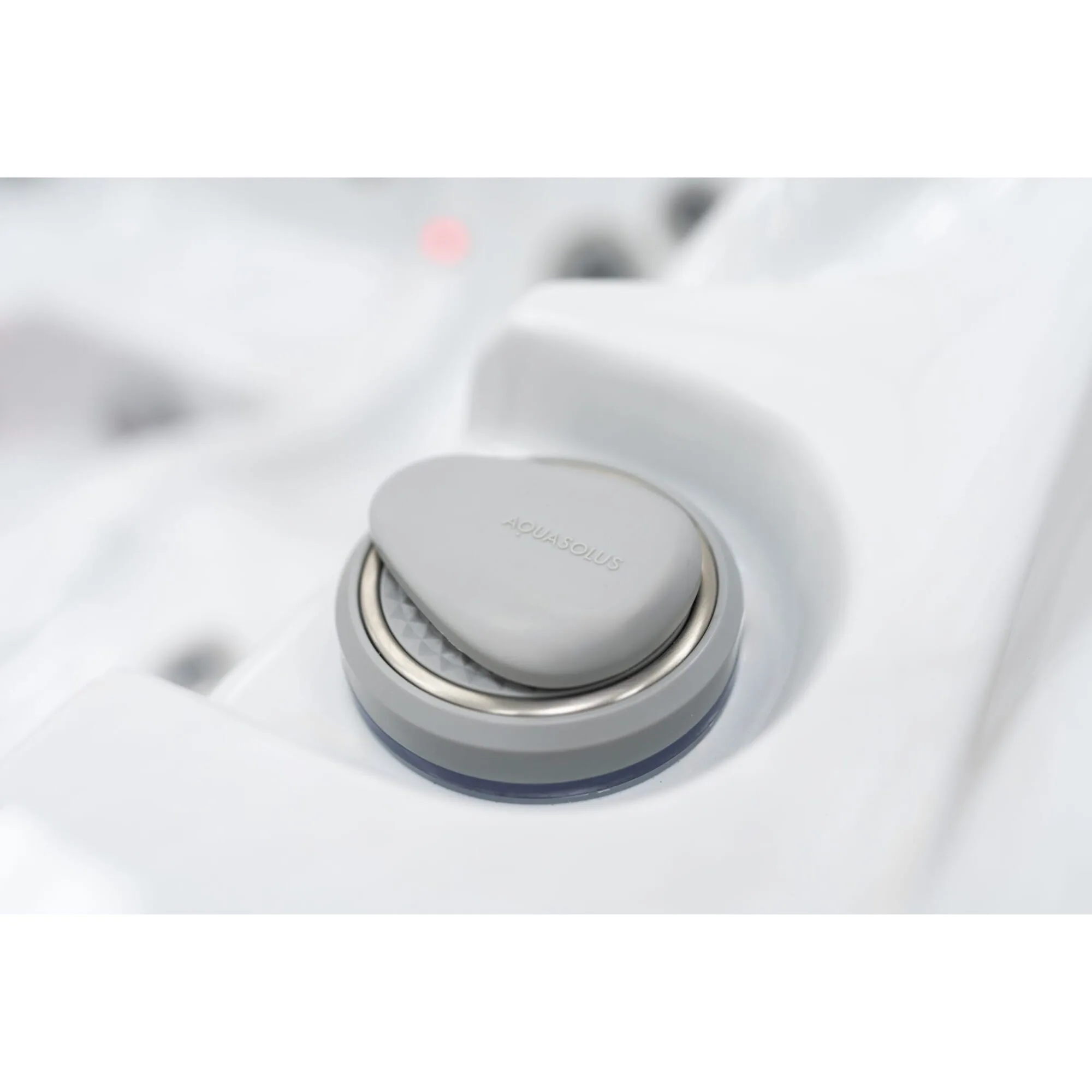 Aquasolus hot tub for sale