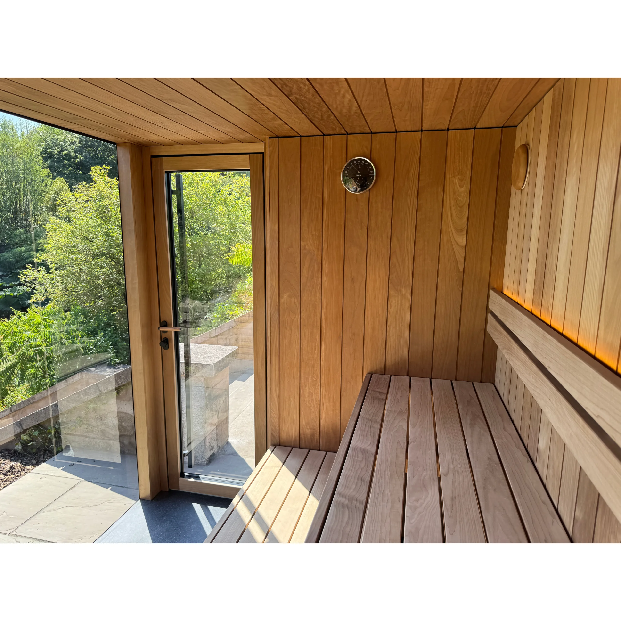 Signature 300 outdoor luxury sauna by EIRA®